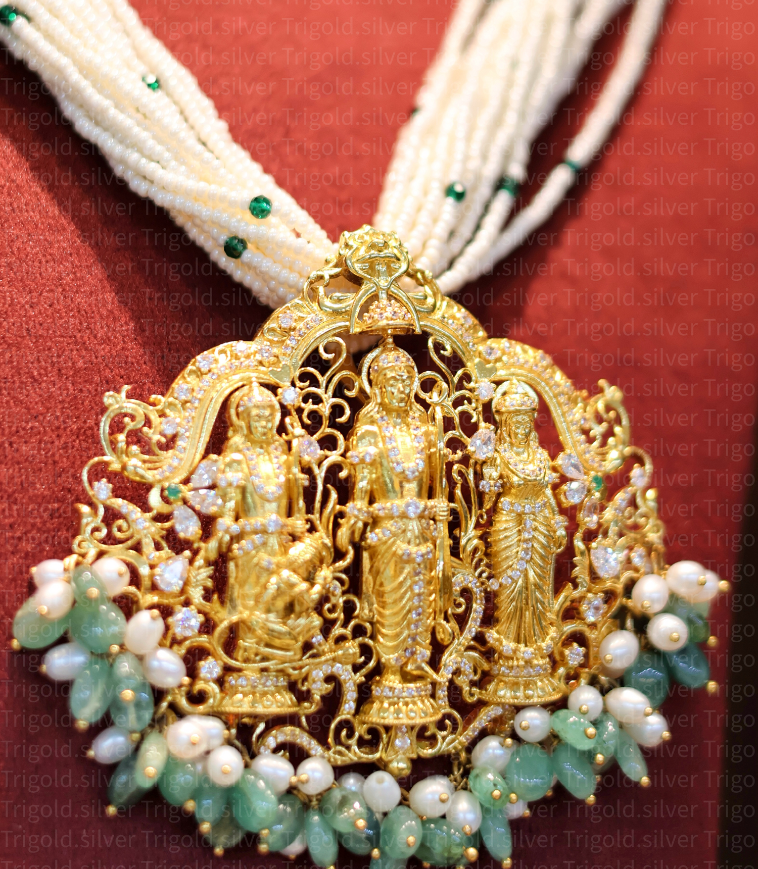 Exquisite Gold Collection