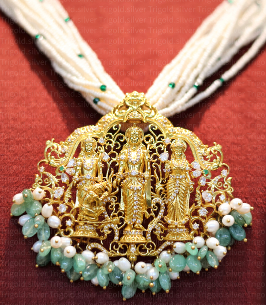 Ram Parivar Gold Pendant 91.6 BIS Hallmarked