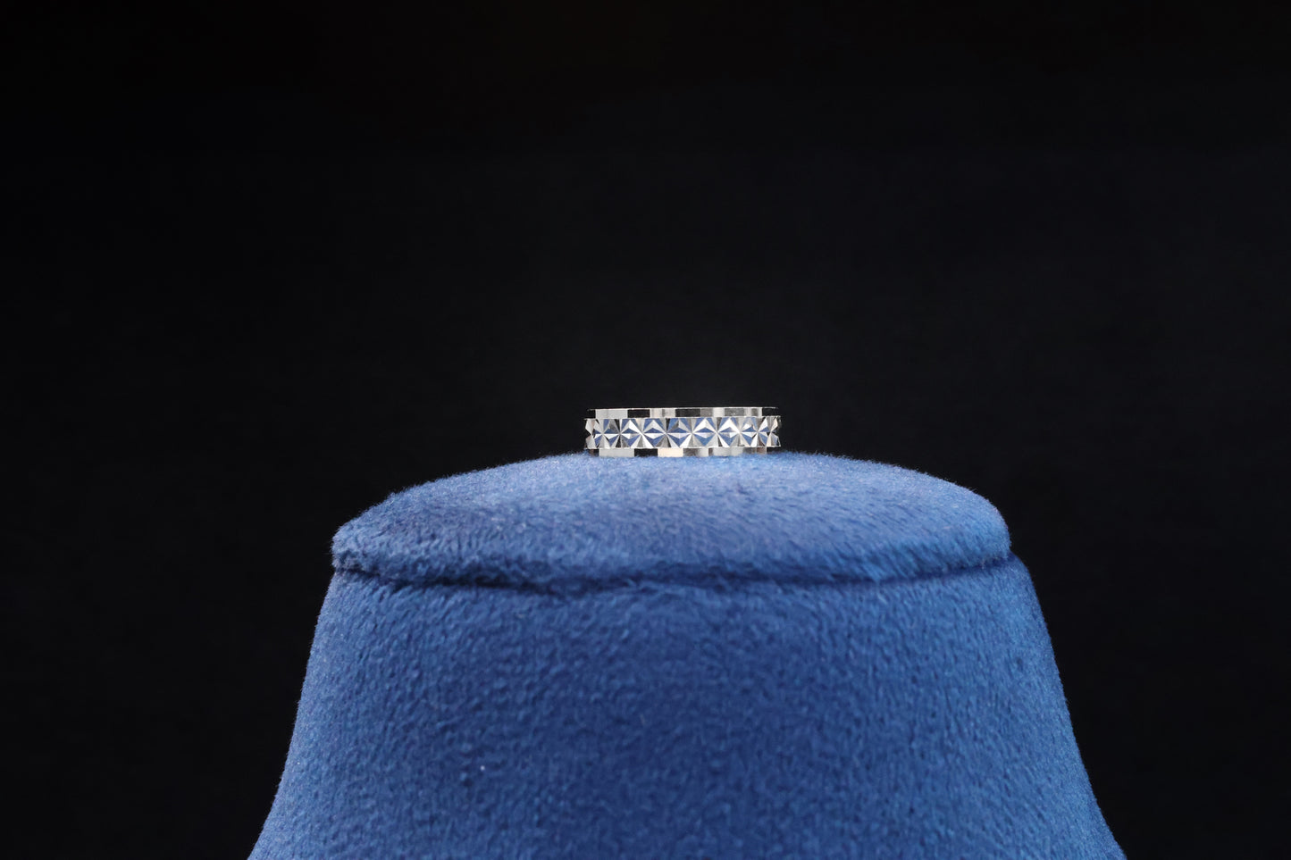 92.5 Pure Silver Ring - Diamond Cut Band