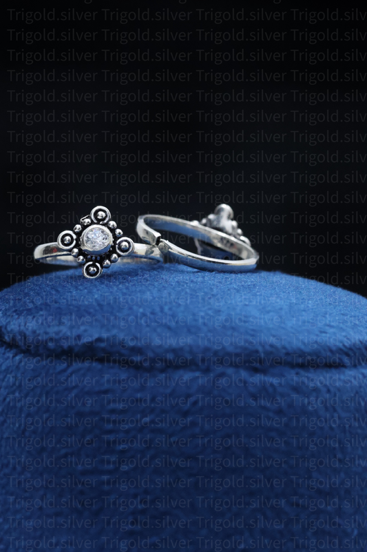 92.5 Antique Polish Silver Toe Rings White Stone