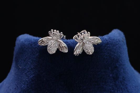 Graceful 92.5 Sterling Silver Bumble Bee Stud Earrings